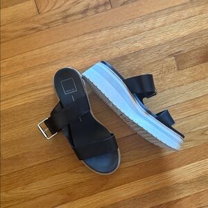 Adorable black with silver hardware  Dolce Vita Sz 9 m buckle fab slide sandals